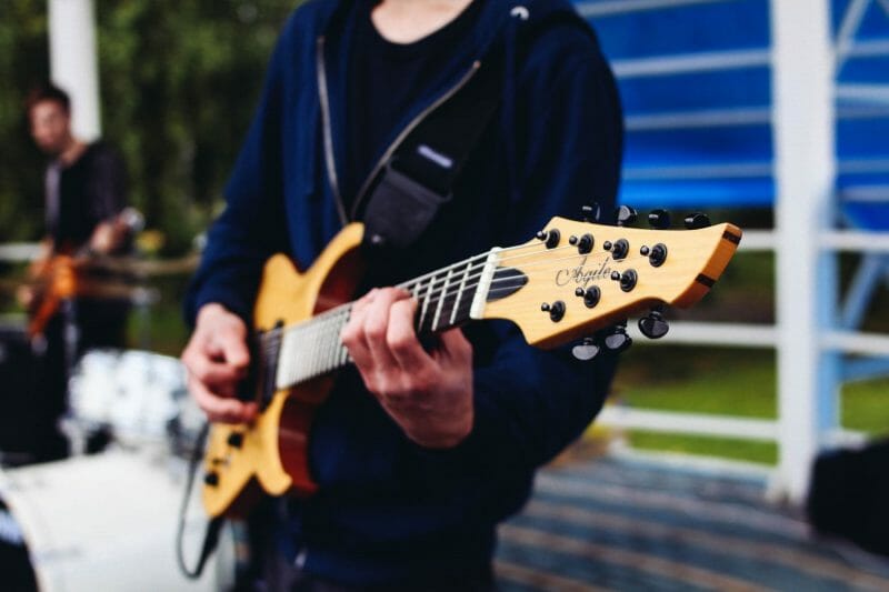 electric guitar